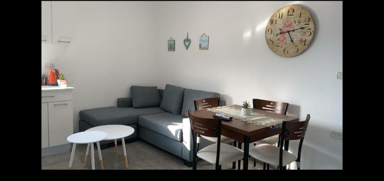 Ferienwohnung אירוח אריאל Hagoshrim Exterior foto